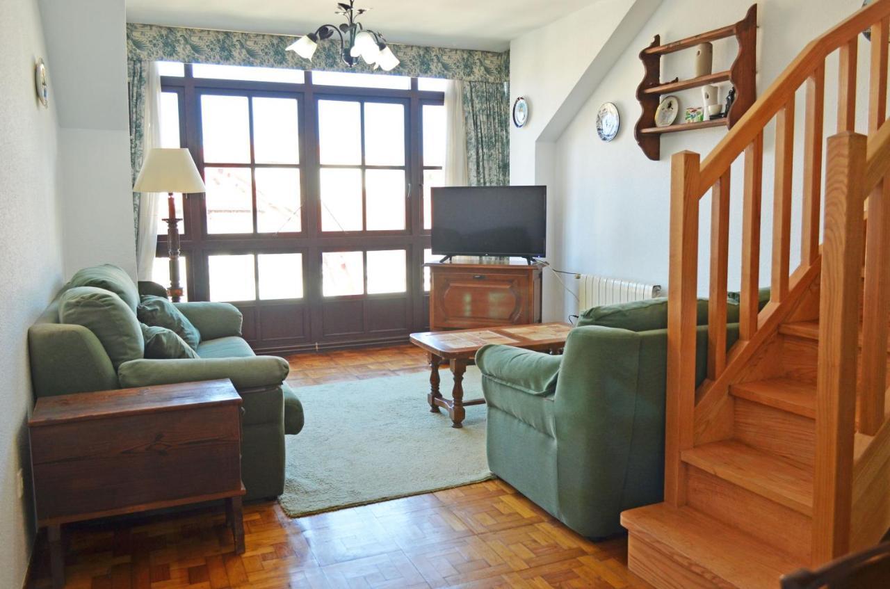 Apartamento El Corro: Con Parking En Pleno Centro De Comillas Exterior photo